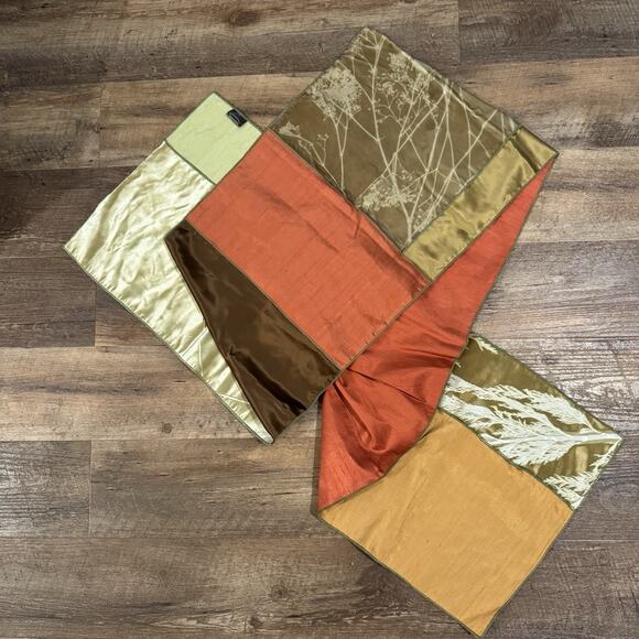 Aviva Stanoff Table Runner Pressed Botanicals Patchwork Autumn 90"x14.5" - Picture 1 of 9